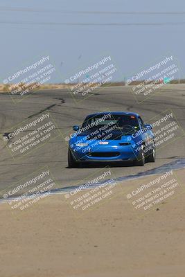 media/Oct-29-2022-CalClub SCCA (Sat) [[e05833b2e9]]/Race Group 3/Qualifying (Outside Grapevine)/